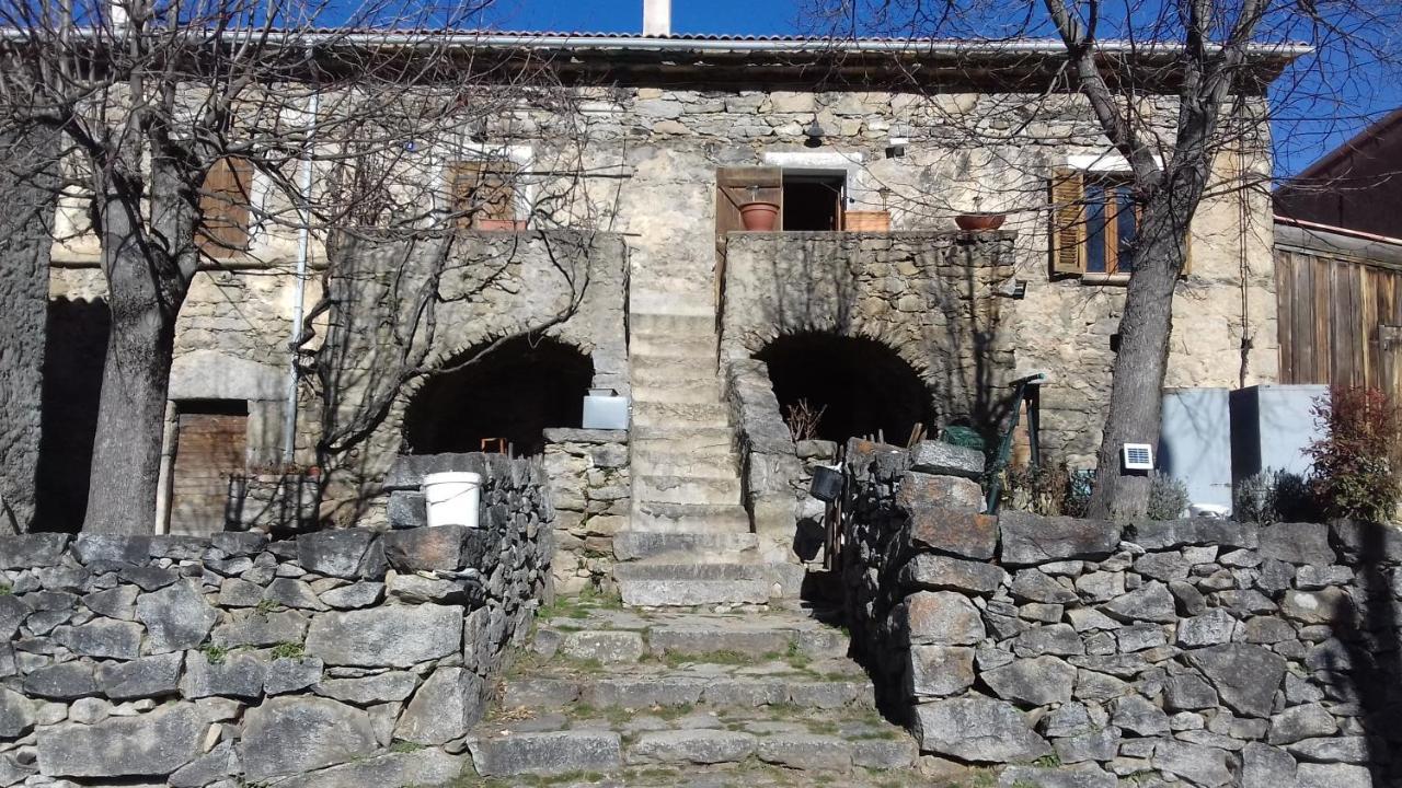 Chambre D'Hote Maison De Caractere Calacuccia Exterior photo